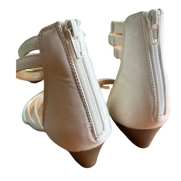 Seychelles White Silver Sz8 Strappy Gladiator Style Ankle Strap Wedge Sandals - Picture 3 of 6